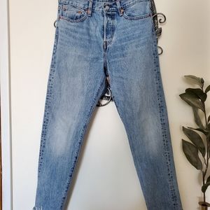 Levis wedgie icon in shut up